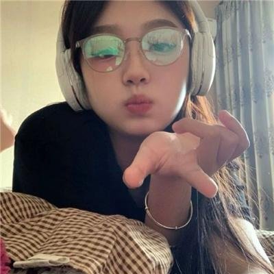 一条没有变成蓝色的鱼